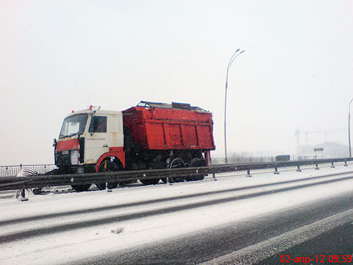 Уборка снега на МКАД Минск